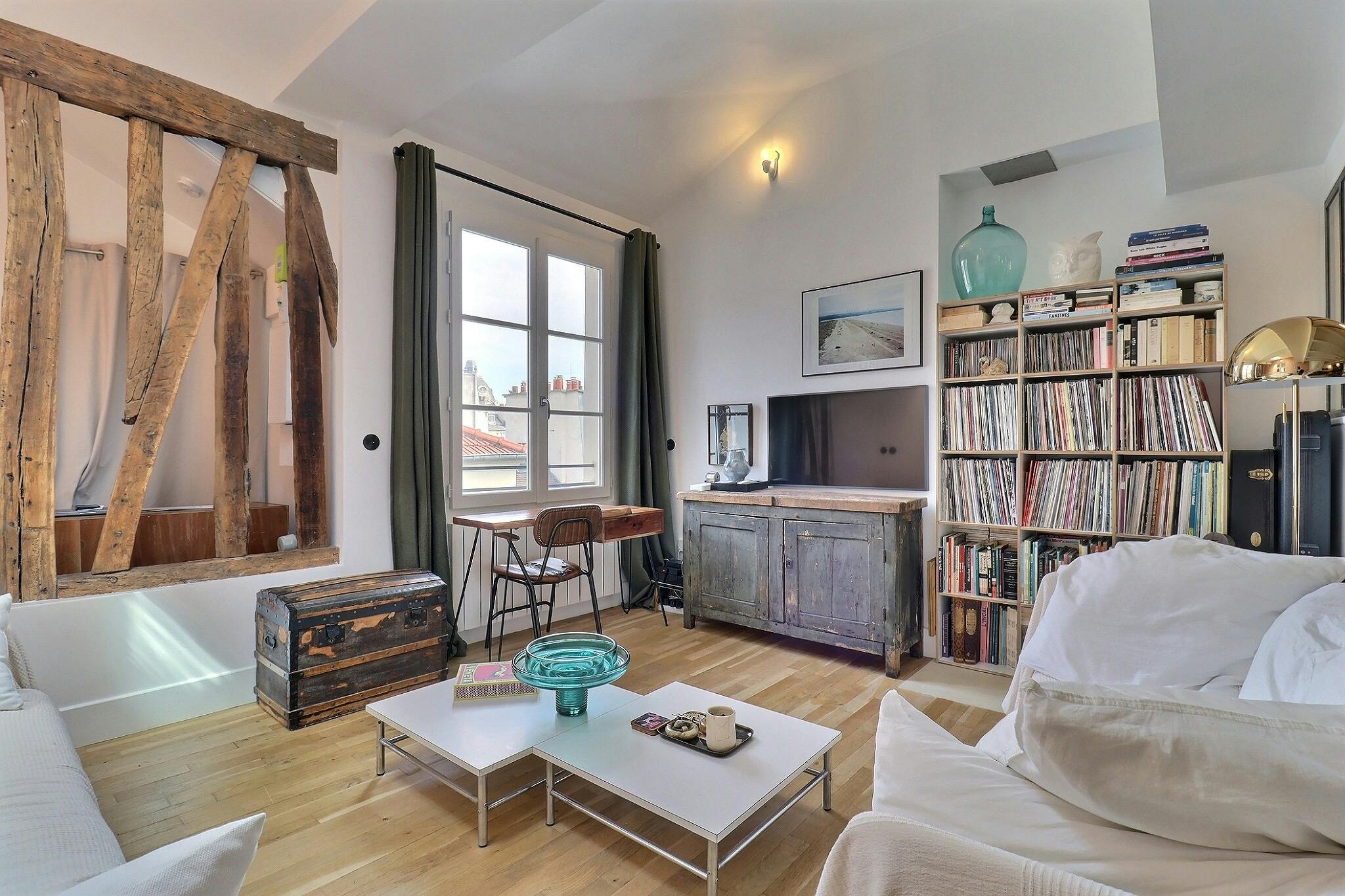  Entire Place  -  Rue Saint-Sauveur, Paris  - Gallery -  1