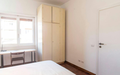 Viale di Vigna Pia, Rome