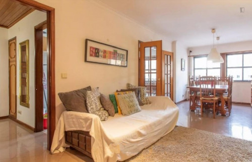 Cosy single bedroom in Carcavelos  - Gallery -  5