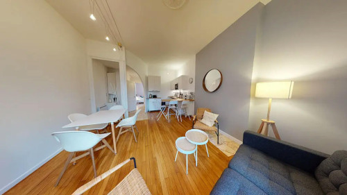 Avenue des Frères Lumière, Lyon  - Gallery -  5