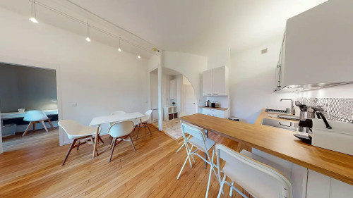 Avenue des Frères Lumière, Lyon