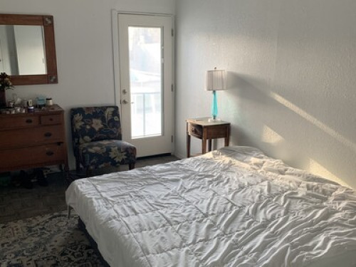 Room available 