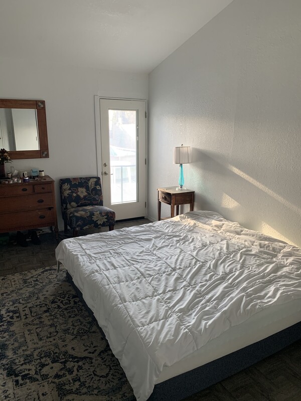 1 Room(Single Bed)  -  Room available   - Gallery -  1