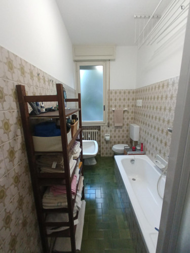 Welcoming Single Bedroom in Bologna 