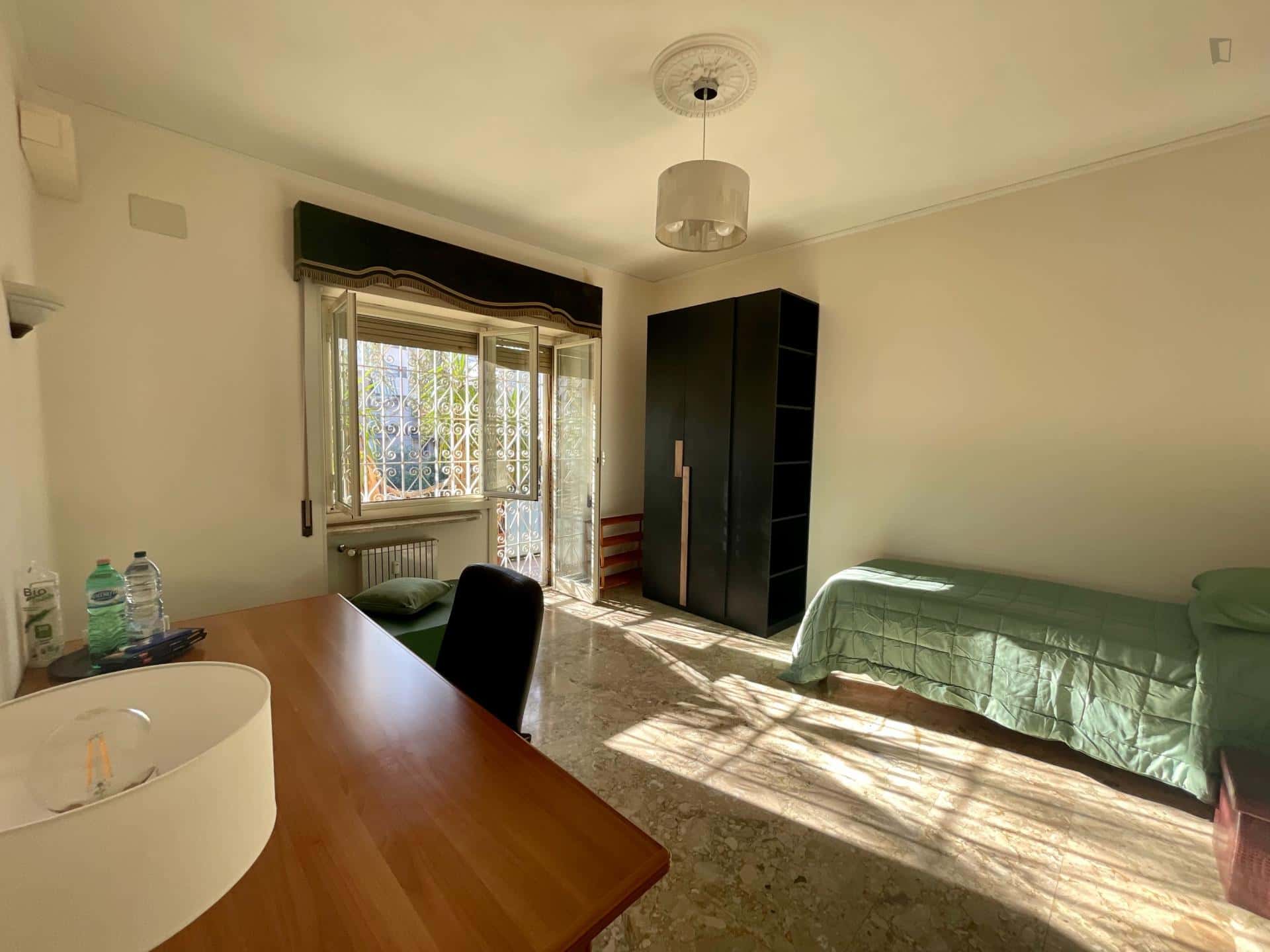  Room In Via Federico Millosevich, Roma For 150 M² With 5 Bedrooms  -  Room in Via Federico Millosevich, Roma for 150 m² with 5 bedrooms  - Gallery -  1