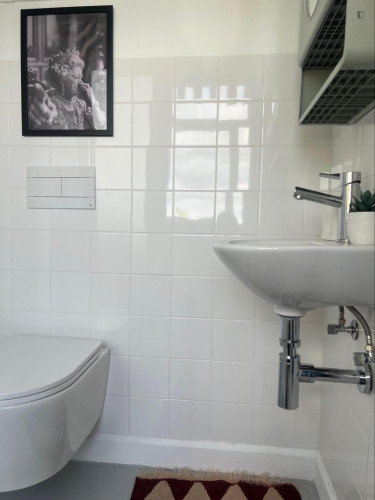Pleasant Single Bedroom close to IADE - Creative University - Gallery - 6