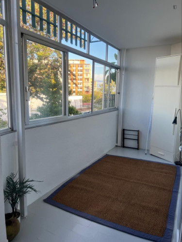 Pleasant Single Bedroom close to IADE - Creative University - Gallery - 10