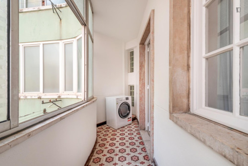 Bright double bedroom near Parque Eduardo VII - Gallery - 11