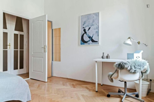 Bright double bedroom in District VII.  - Gallery -  5