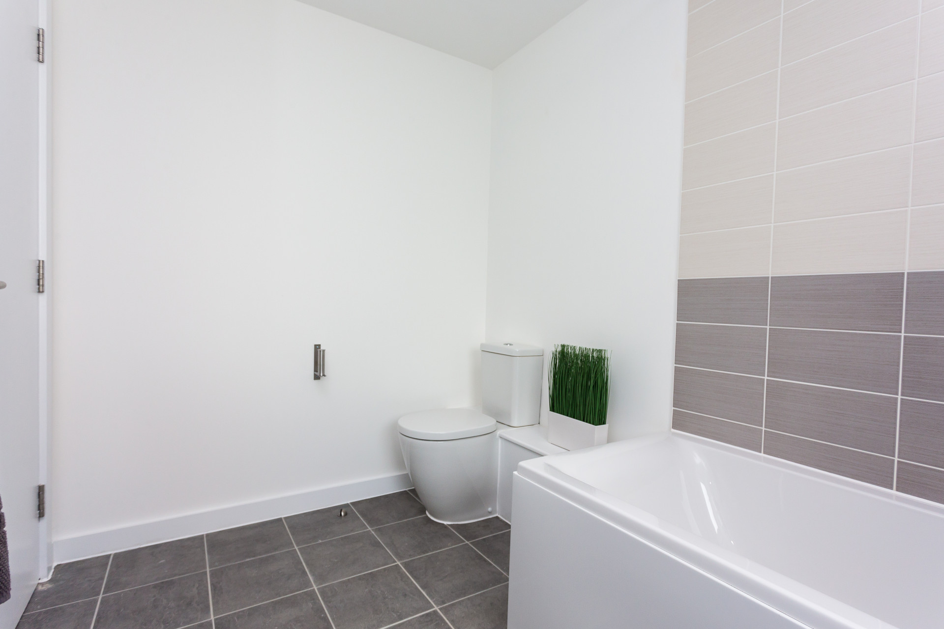  Premium Plus – Large 4 Bed Flats  -  403 King Street  - Gallery -  2