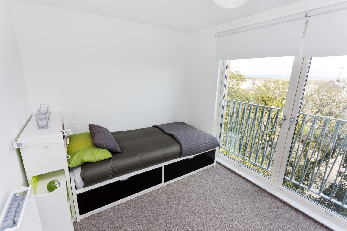 Premium Plus – Large 2 Bed Flats - 403 King Street - Gallery - 1