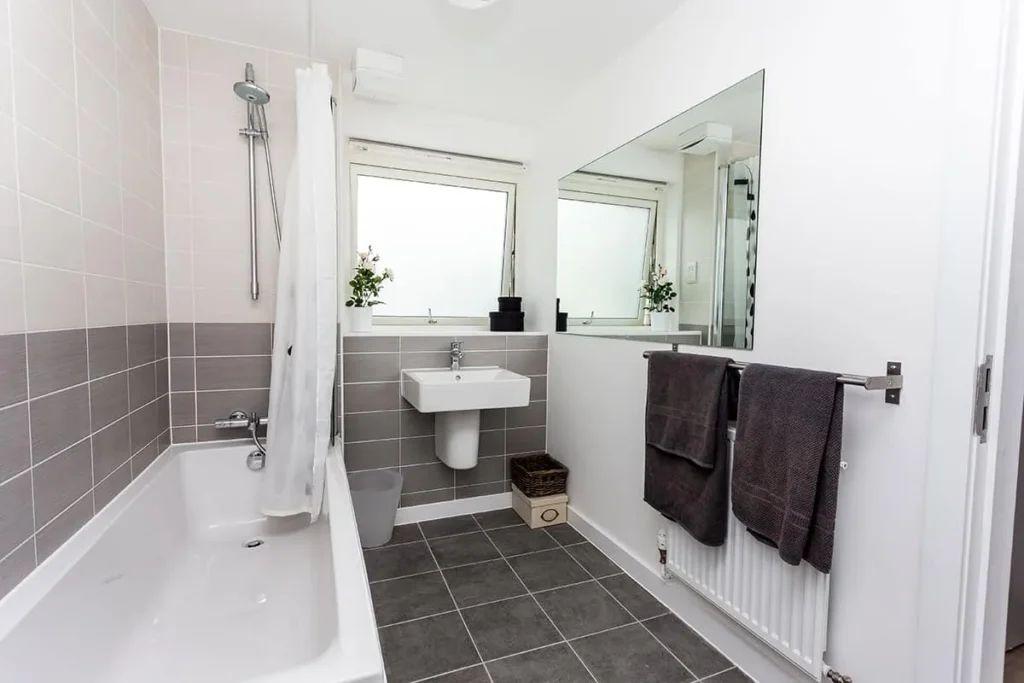 Premium Plus - Large 4 Bed Flats - 10