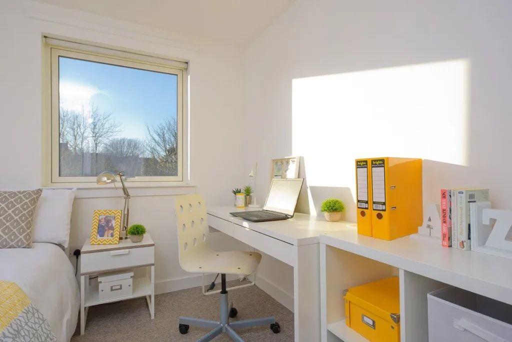 Premium Plus - Large 4 Bed Flats - 7