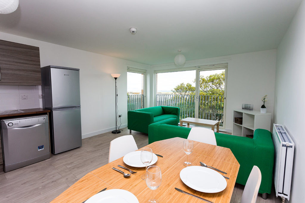 Premium Plus – Large 3 Bed Flats - 403 King Street - Gallery - 7