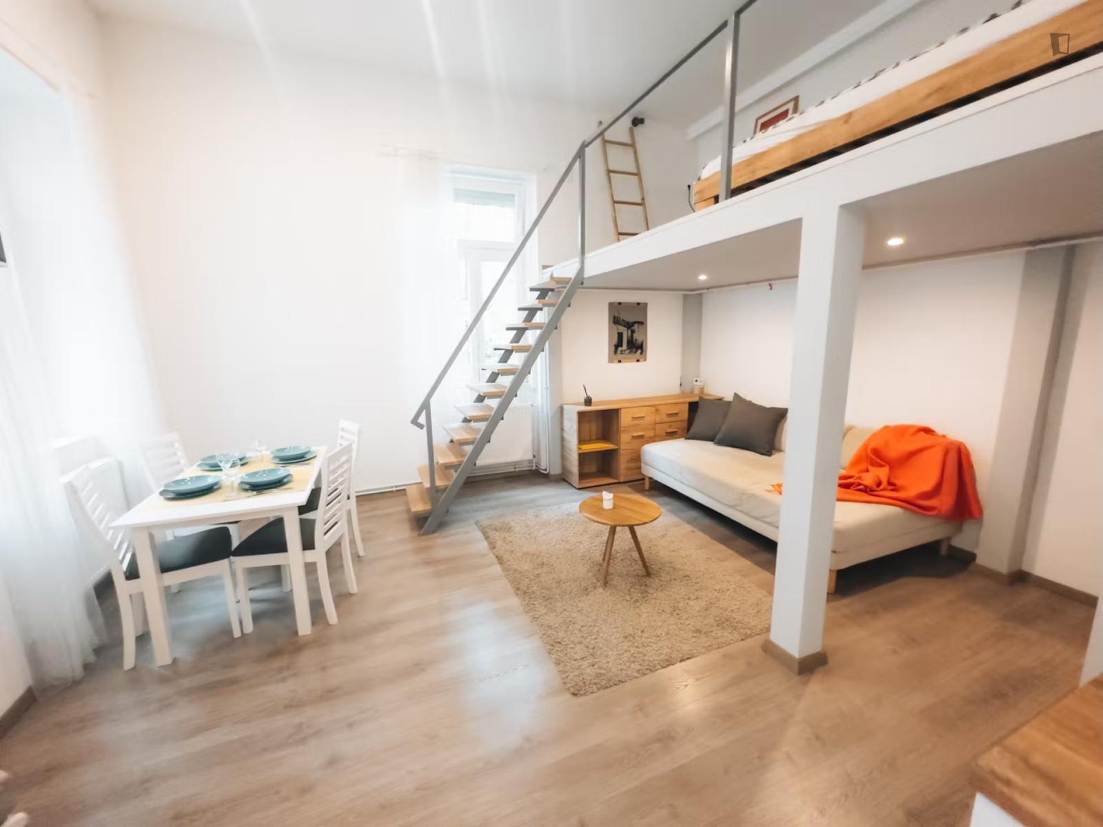  Welcoming 2-Bedroom Flat In The Palace District  -  Welcoming 2-bedroom flat in the Palace District  - Gallery -  1
