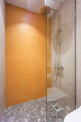 Inspiring Double Bedroom with a private bathroom close to Athens University of Economics and Business  - Gallery -  5