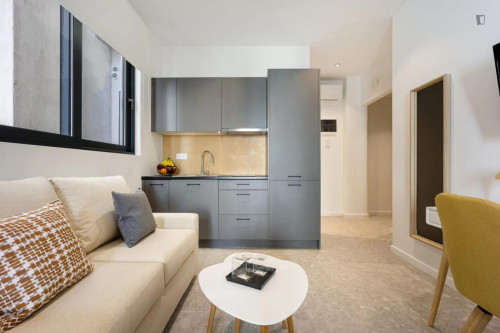 Gorgeous Studio with a balcony close to Kypseli City Market