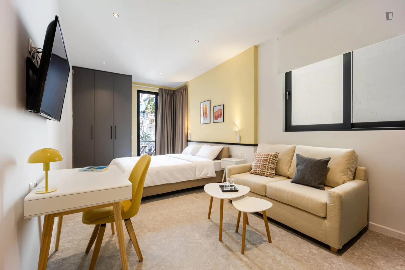  Gorgeous Studio With A Balcony Close To Kypseli City Market  -  Gorgeous Studio with a balcony close to Kypseli City Market  - Gallery -  1