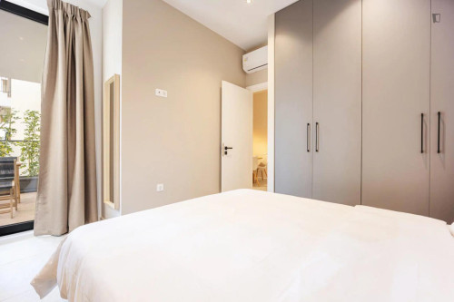 Excellent 1-bedroom apartment in Kypseli