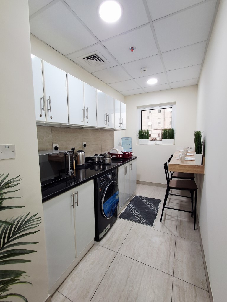 Premium Sharing Room - Makaan - Gallery - 7