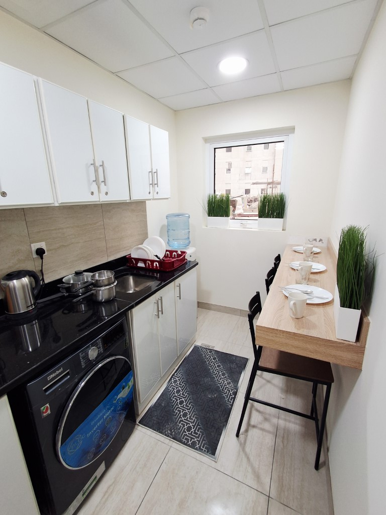 Premium Sharing Room - Makaan - Gallery - 8