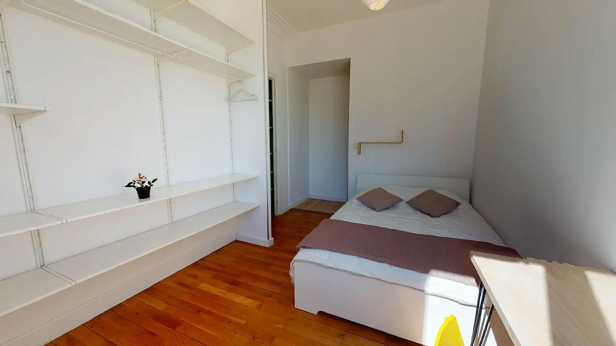  Private Room  -  Cours Jean Jaurès, Grenoble  - Gallery -  1