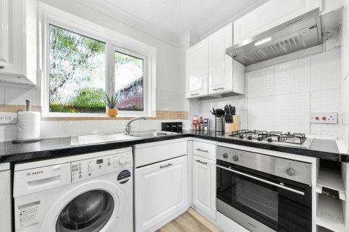 Cedar Wood Drive, Watford - Gallery - 9