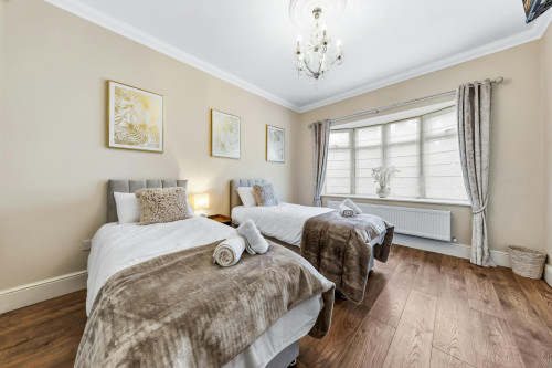 Ridge Lane, Watford - Gallery - 7