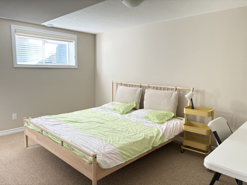 Cozy Private Basement in Kanata - Gallery - 8