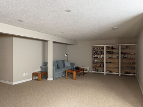 Cozy Private Basement in Kanata