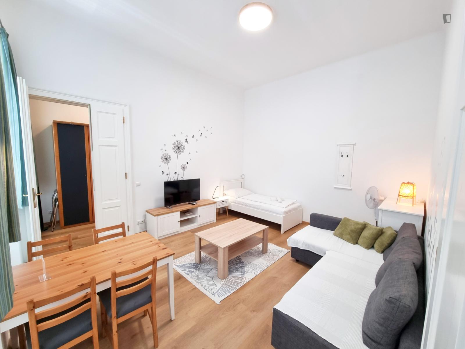 Bright 1-Bedroom Flat Near The Taborstraße Subway Station  -  Bright 1-bedroom flat near the Taborstraße subway station  - Gallery -  1