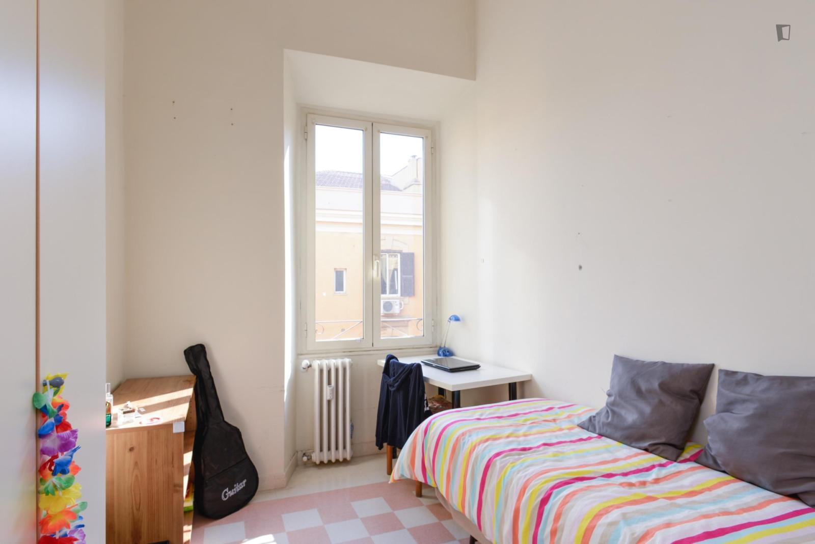  Nice Single Bedroom In Esquilino Neighbourhood  -  Nice single bedroom in Esquilino neighbourhood  - Gallery -  1