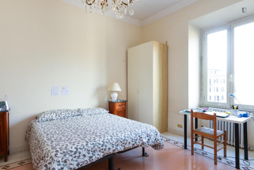Cool double bedroom in lively Esquilino