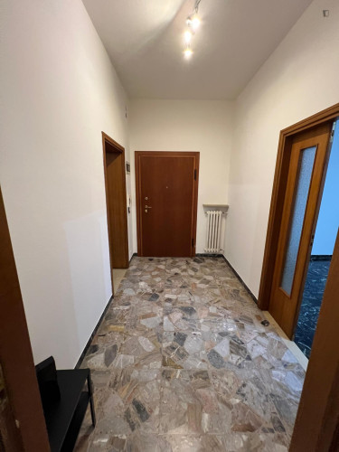 Spacious double bedroom in Castelmaggiore, well connected to the city center - Gallery - 15