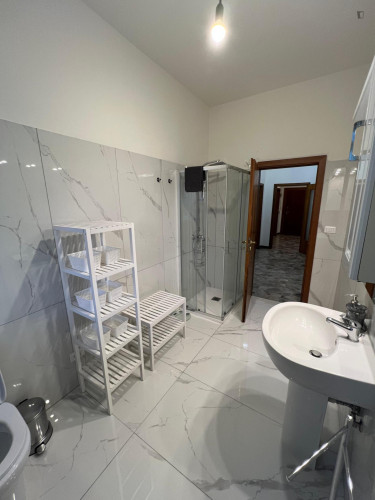 Spacious double bedroom in Castelmaggiore, well connected to the city center - Gallery - 11