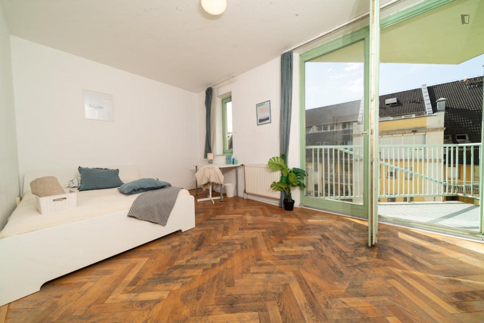 Welcoming Double Bedroom Near Semmelweis Klinikák Metro - Welcoming double bedroom near Semmelweis Klinikák metro - Gallery - 1