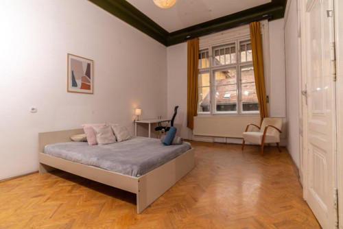 Cozy double bedroom near Kőbánya-Kispest station