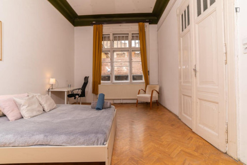 Cozy double bedroom near Kőbánya-Kispest station