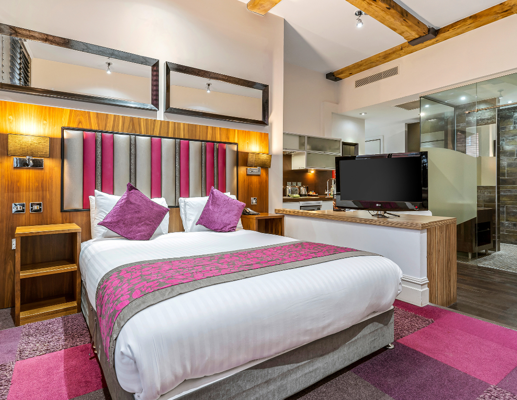 Manchester City @Roomzzz - Gallery - 13
