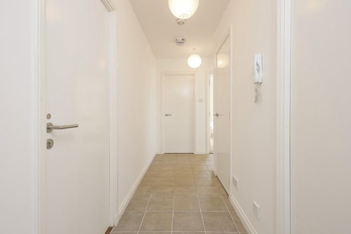  2 Bed Flat With Study  -  Linksfield  - Gallery -  4