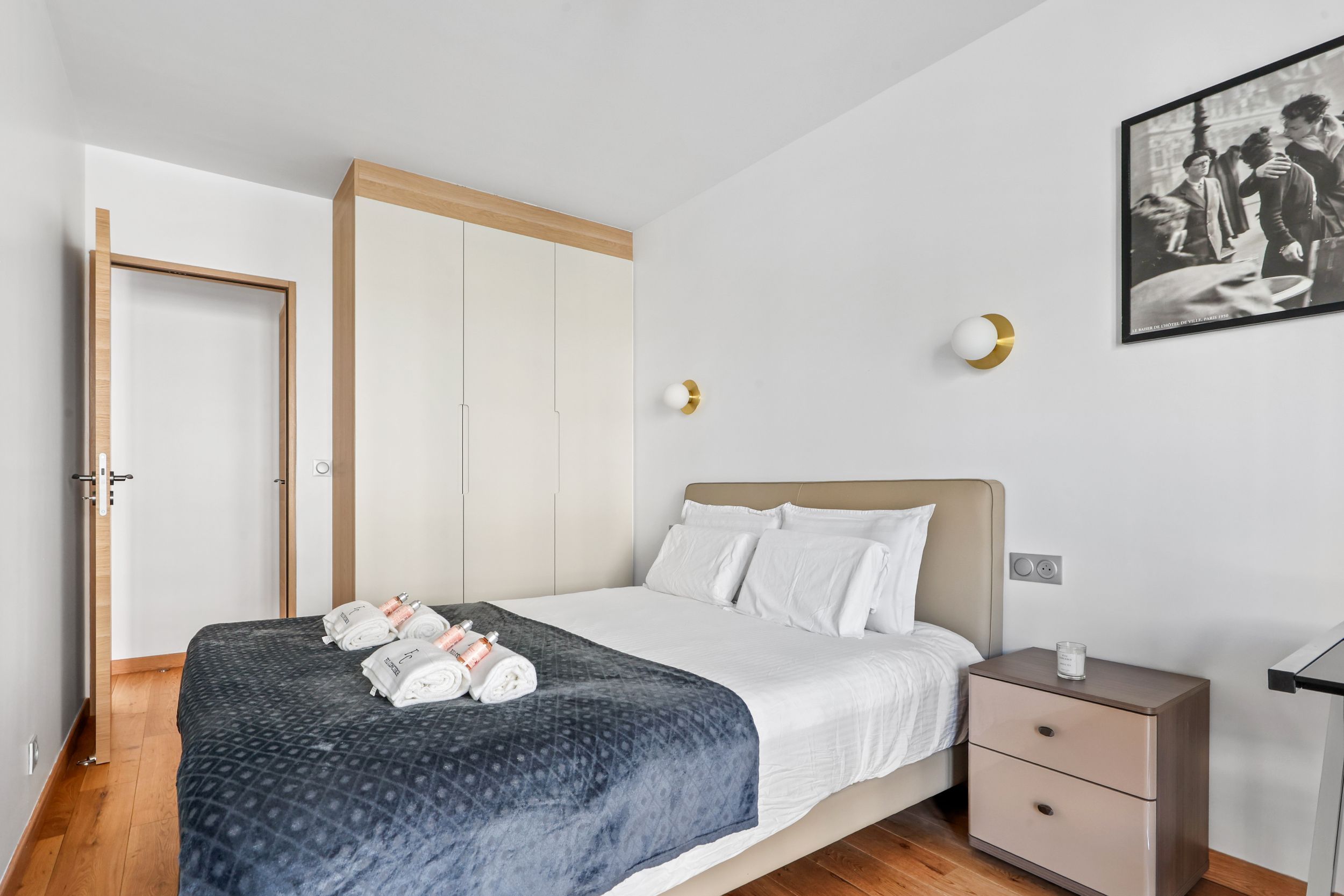  Suite Guersant: Luxury Parisian Apartment  -  Suite Guersant: Luxury Parisian Apartment  - Gallery -  17