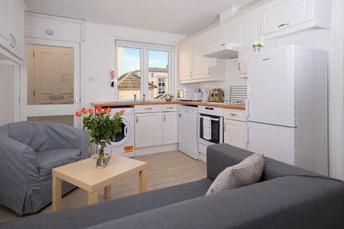 Trinity Court - Gallery - 136