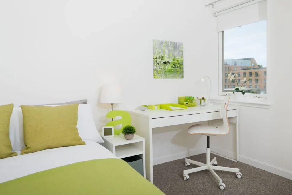 2 Bed With Study - 2