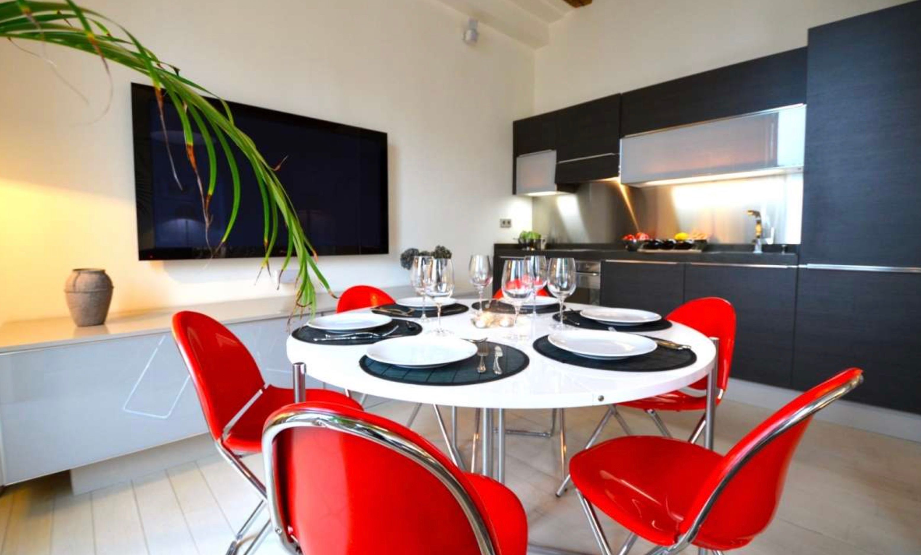  Beautiful 73 M² Apartment With Two Bedrooms  -  Beautiful 73 m² apartment with two bedrooms  - Gallery -  1