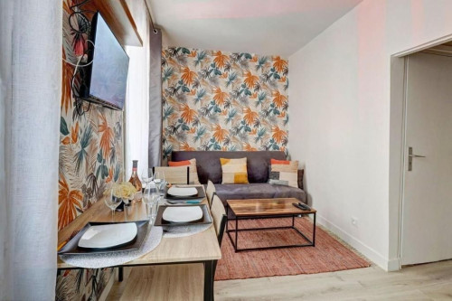 Furnished 2-Bedroom Apartment – 47m² – Montmartre / Pigalle – Mobility Lease