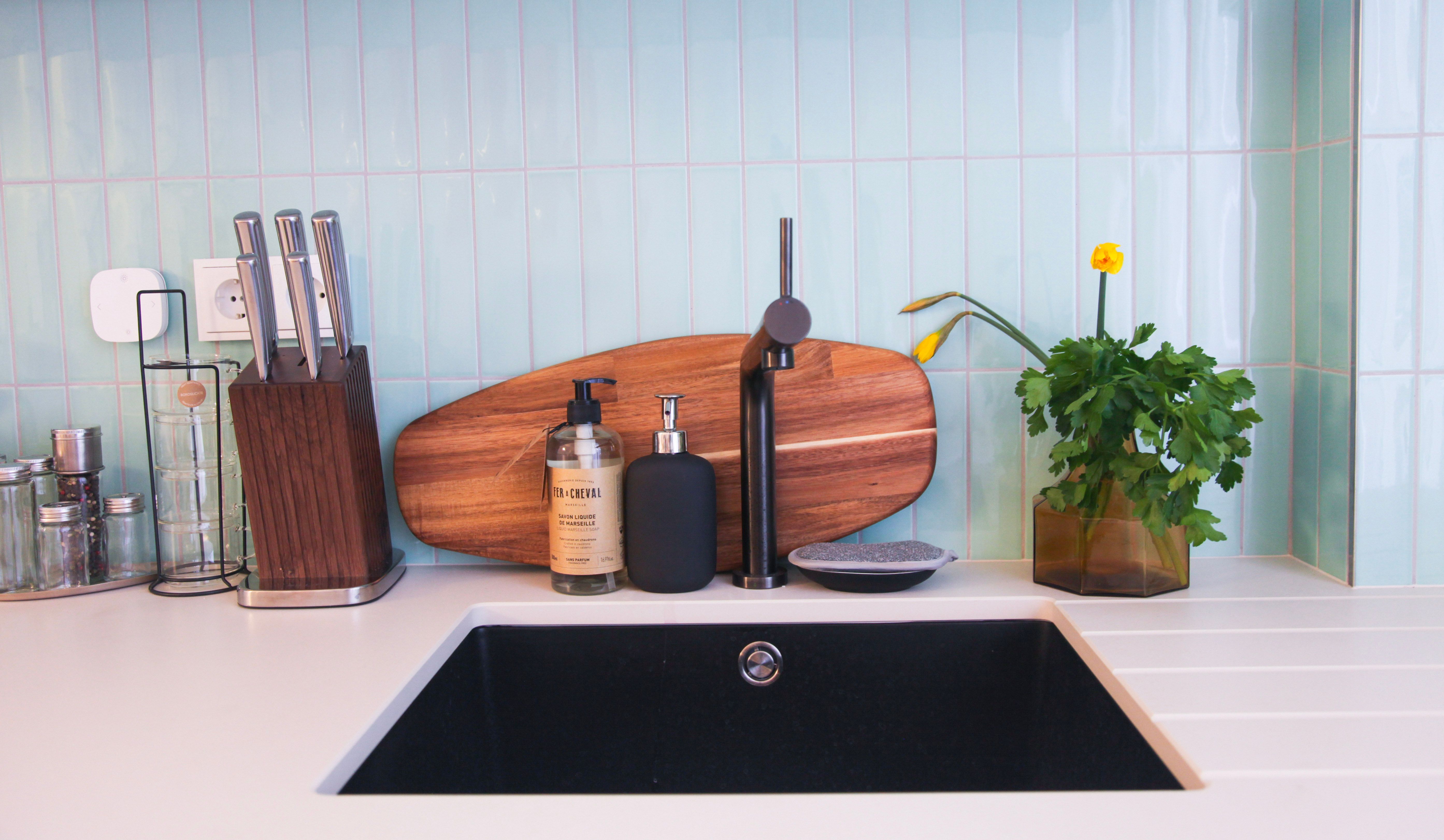  Gorgeously Renovated Altbau Apartment In A Great, Central Location  -  Gorgeously renovated Altbau apartment in a great, central location  - Gallery -  10