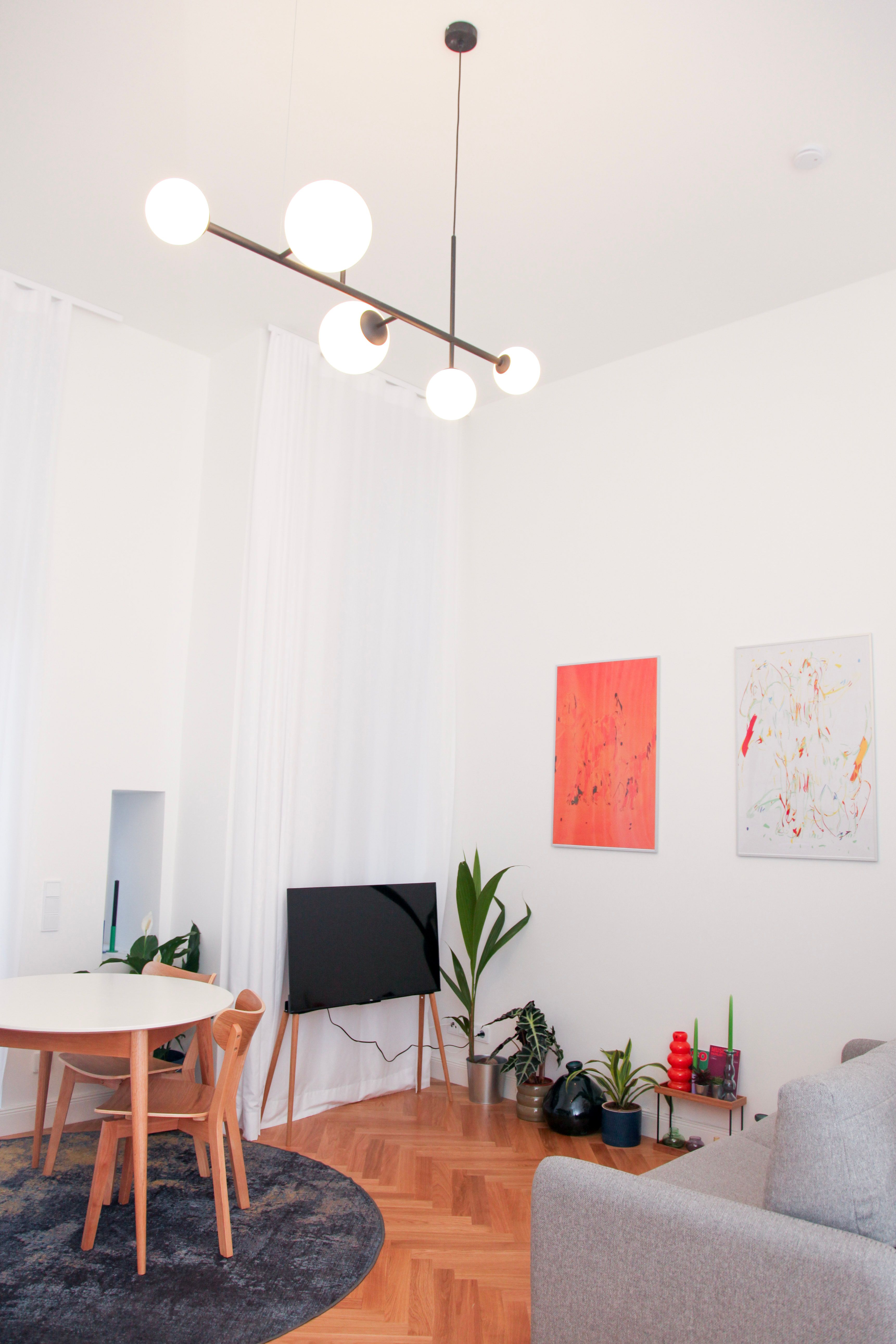  Gorgeously Renovated Altbau Apartment In A Great, Central Location  -  Gorgeously renovated Altbau apartment in a great, central location  - Gallery -  7