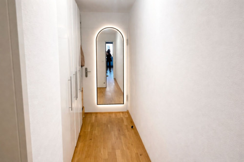 Premium Furnished Studio in Düsseldorf-Golzheim – Balcony, Parking & Excellent Connections