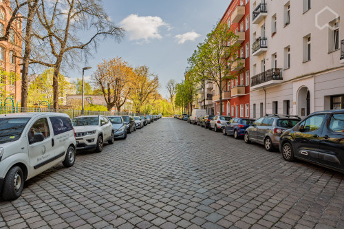 Top Location in Wedding: Stylish 2-Room Flat Next to Subway & City Train (Very close to Ringbahn)
