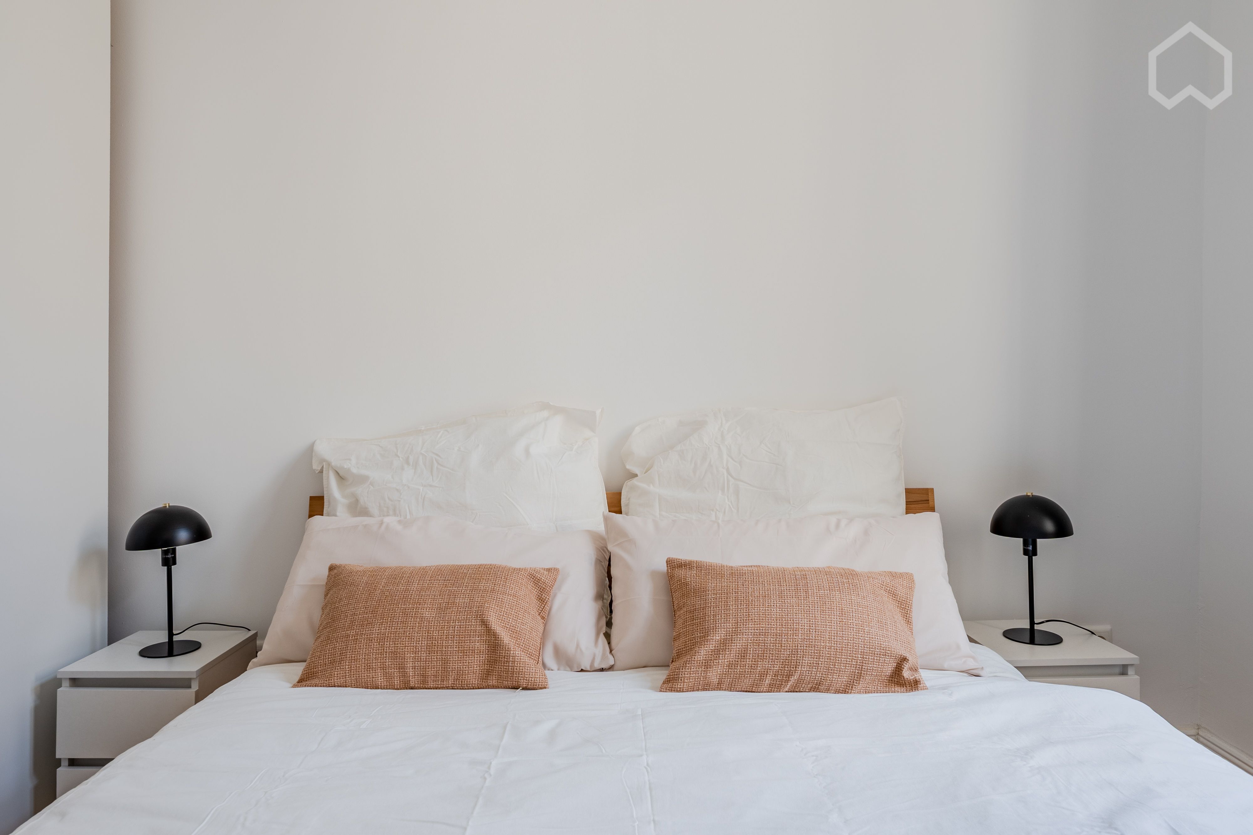  Top Location In Wedding: Stylish 2-Room Flat Next To Subway & City Train (Very Close To Ringbahn)  -  Top Location in Wedding: Stylish 2-Room Flat Next to Subway & City Train (Very close to Ringbahn)  - Gallery -  16